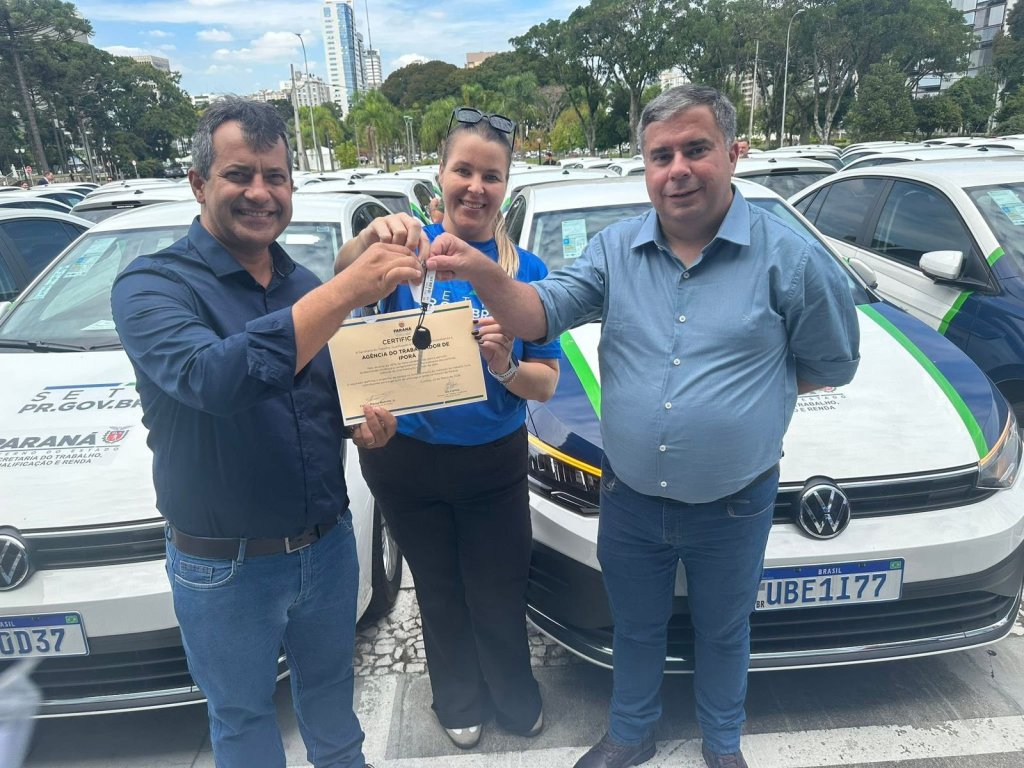 Iporã recebe veículo zero km e é destaque estadual pelo desempenho da Agência do Trabalhador